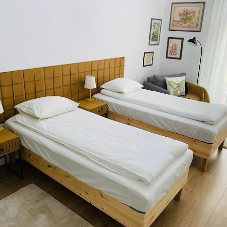 Margaret Boulevard Apartment - With Balcony Budapest Esterno foto