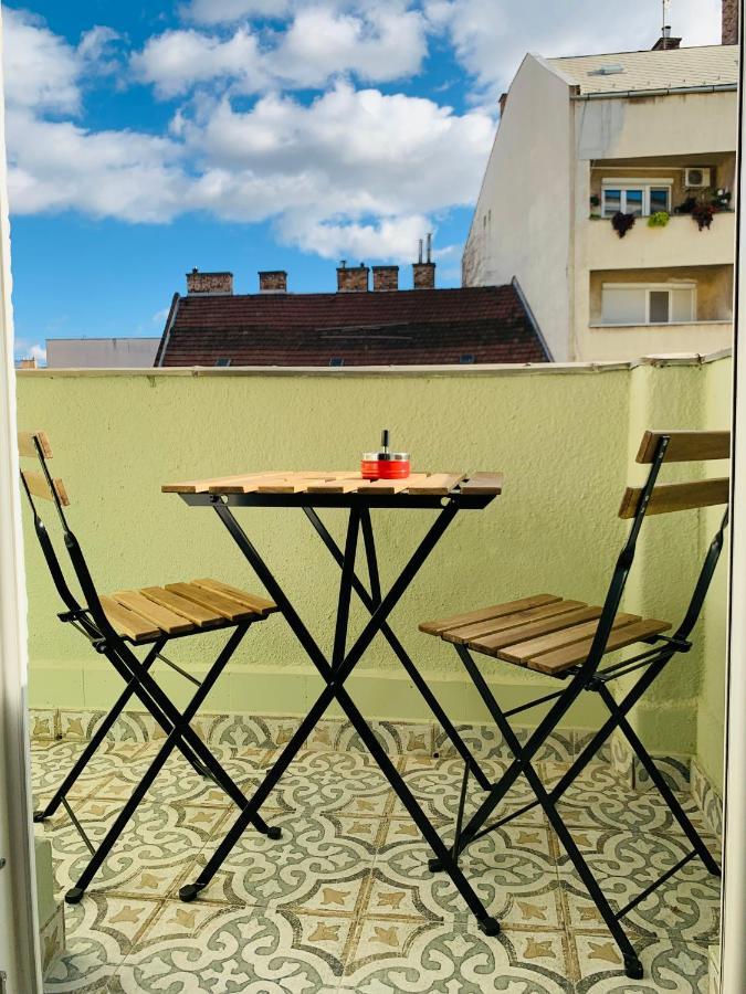 Margaret Boulevard Apartment - With Balcony Budapest Esterno foto