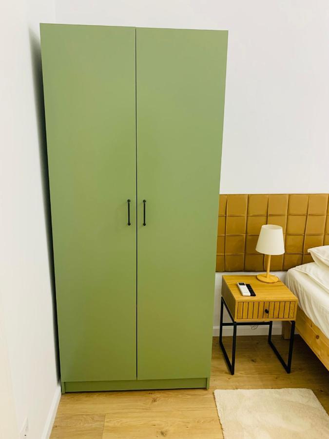 Margaret Boulevard Apartment - With Balcony Budapest Esterno foto